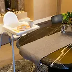 Downtown Oasis - Spacious Modern 3-br Flat Near Beachpark أنطاليا