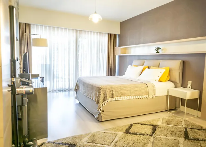 Downtown Oasis - Spacious Modern 3-br Flat Near Beachpark Apartamento