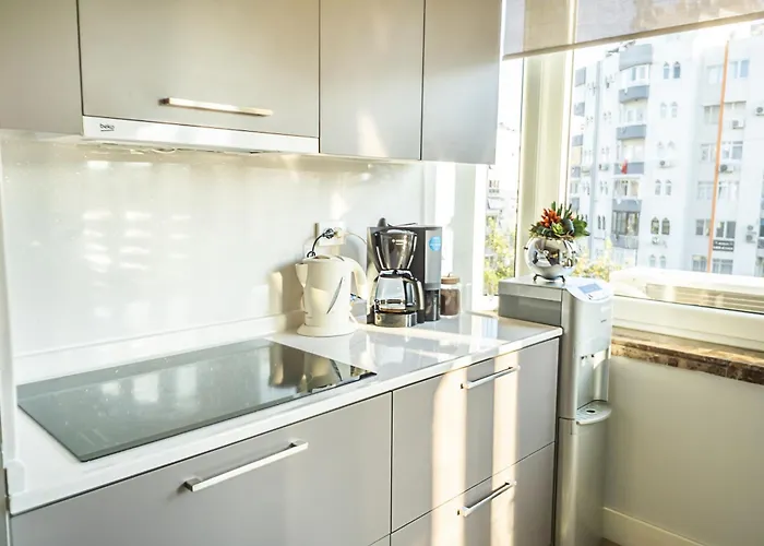 Apartamento Downtown Oasis - Spacious Modern 3-br Flat Near Beachpark *