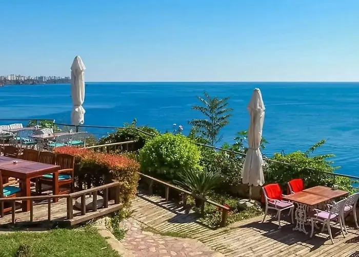 Apartamento Downtown Oasis - Spacious Modern 3-br Flat Near Beachpark Antalya