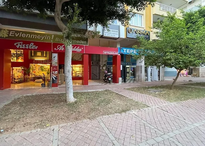 Apartamento Downtown Oasis - Spacious Modern 3-br Flat Near Beachpark Antalya