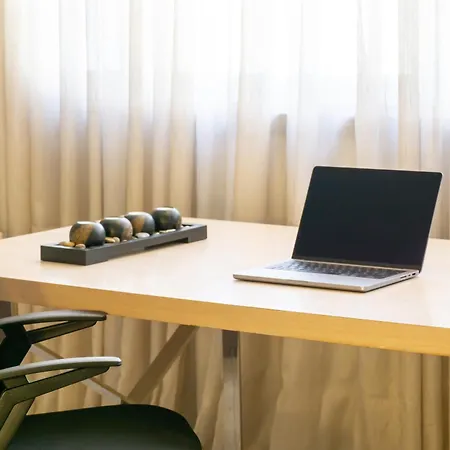 Downtown Oasis - Spacious Modern 3-br Flat Near Beachpark أنطاليا