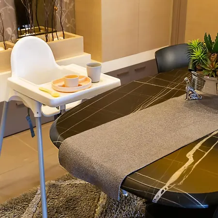 Downtown Oasis - Spacious Modern 3-br Flat Near Beachpark Antalya