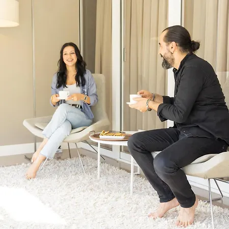 Downtown Oasis - Spacious Modern 3-br Flat Near Beachpark Antalya