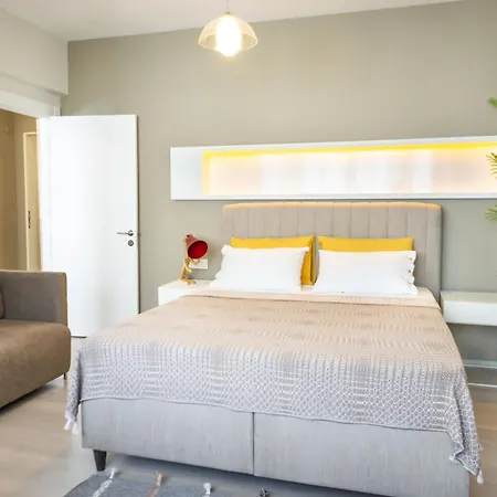 Downtown Oasis - Spacious Modern 3-br Flat Near Beachpark Apartment Antalya